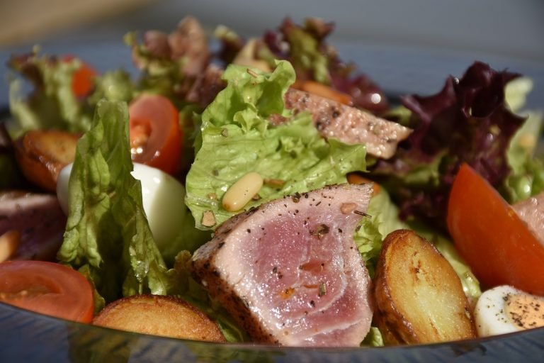 An Ode to Loop, a Day to Night Coastal Retreat for a Chill Hang Out