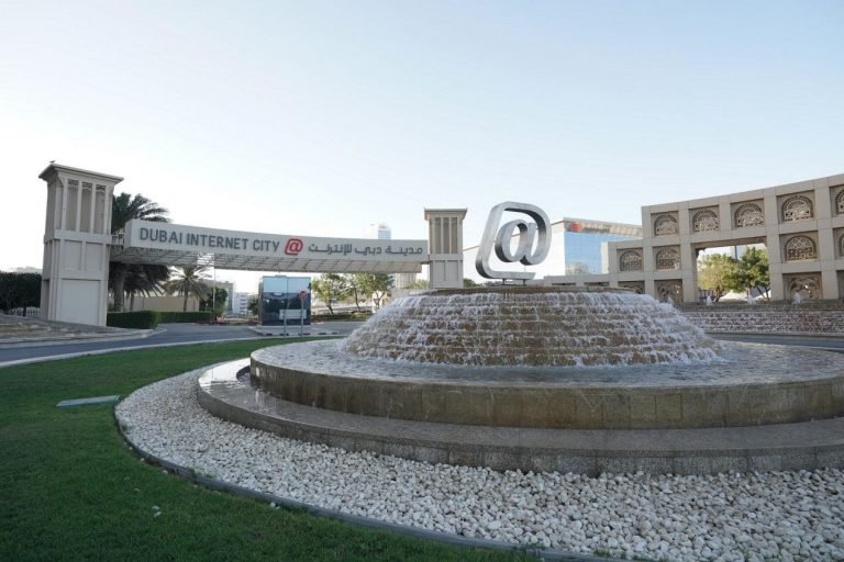 Expert Predicts Mass Adoption of VR Technology