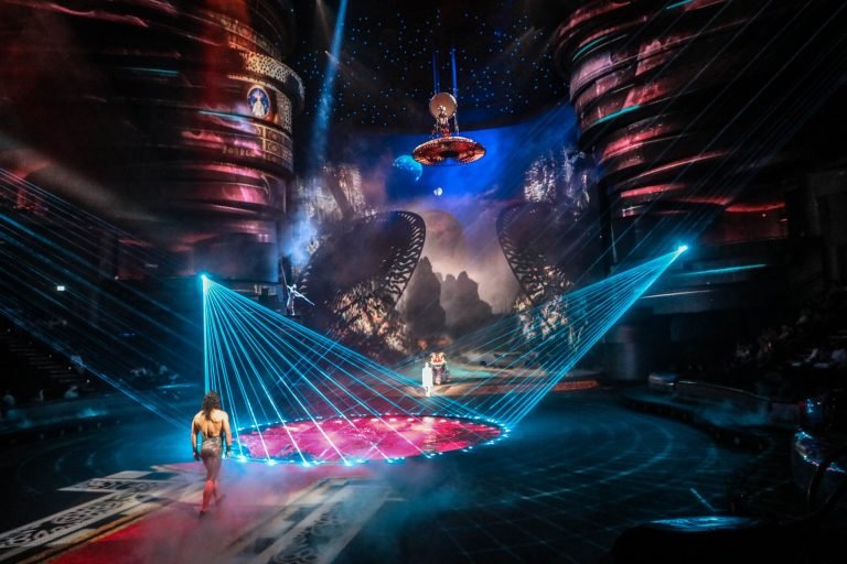La Perle Show at Discounted Tickets for Eid