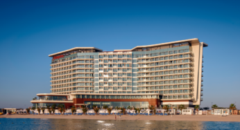 A CLAWsome Staycation Awaits at Hampton by Hilton Marjan Island!