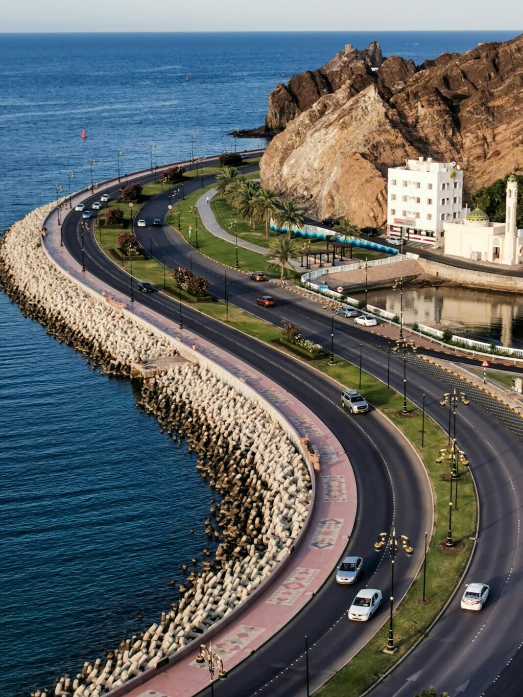 Oman Expands Cultural Visas and Golden Residency to Attract Talent and Investors Oman Expands Cultural Visas and Golden Residency to Attract Talent and Investors