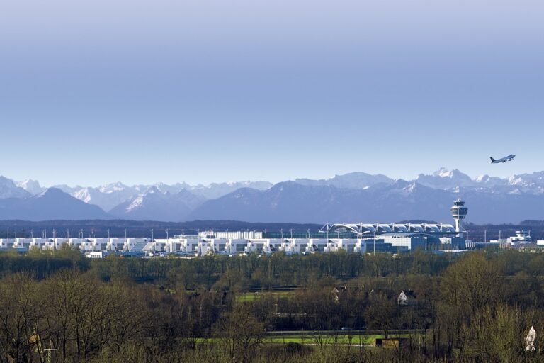 Munich Airport opens Arab guest service hub for travellers