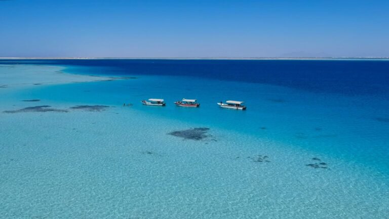 Saudi Arabia’s Al-Rayis Beach gains as a seaside getaway Saudi Arabia’s Al-Rayis Beach gains as a seaside getaway