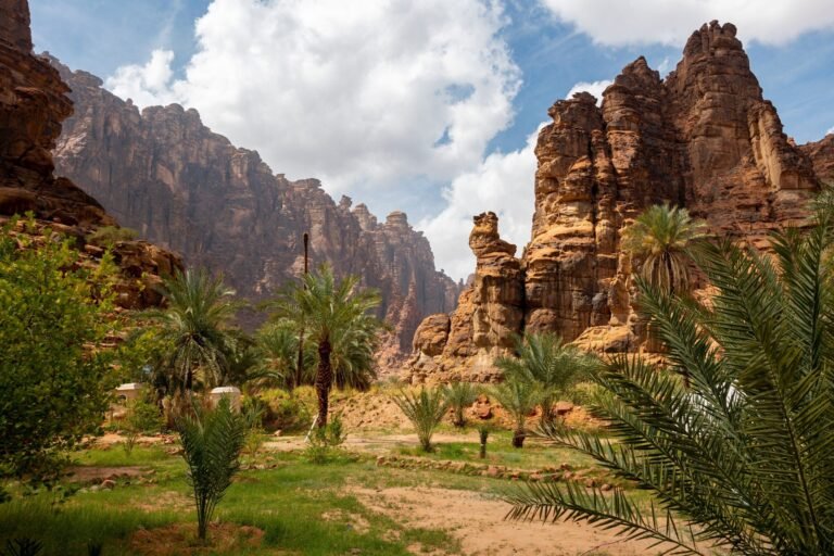 Western Tabuk mountains draw visitors with red sand views
