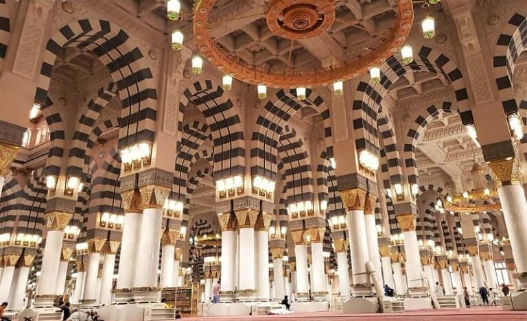 Saudi launches digital platform to improve Prophet’s Mosque visits Saudi launches digital platform to improve Prophet’s Mosque visits